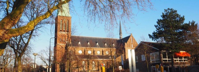Bonifatiuskerk (2).JPG